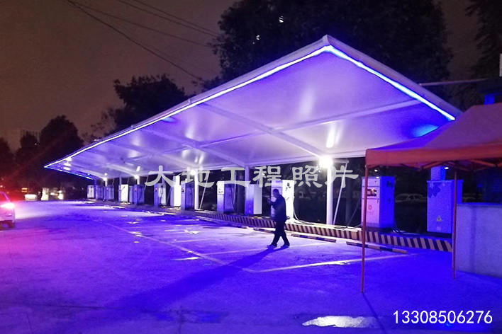 貴州省貴陽市紅街充電站