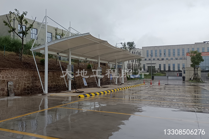 2023年5月26日，四川省瀘州高新區(qū)充電站順利竣工